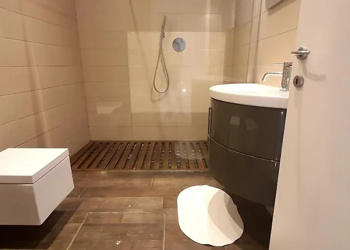 Elisabeth Waterfront *