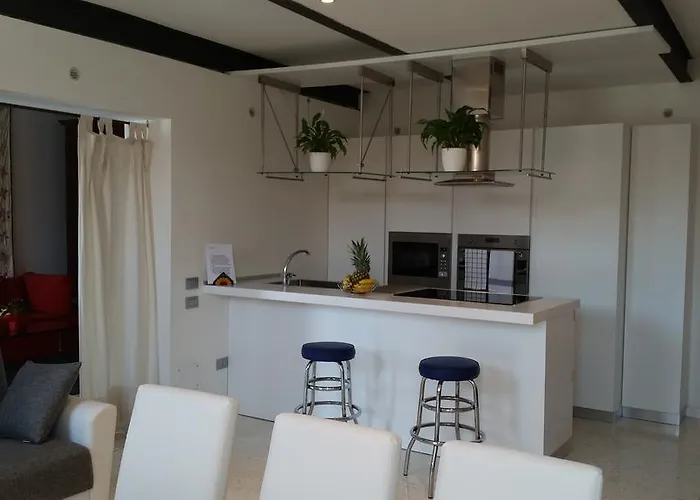 Elisabeth Waterfront *