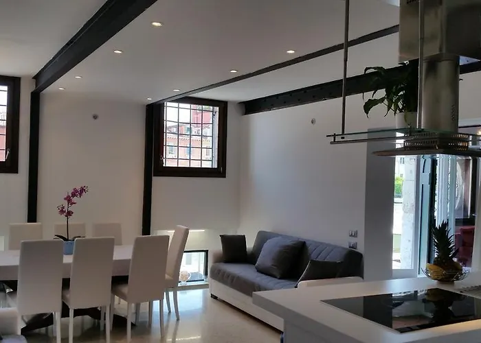 Elisabeth Waterfront *