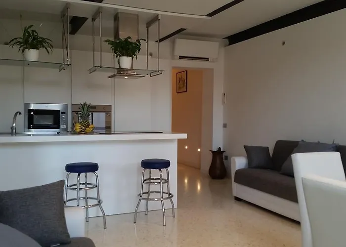 Elisabeth Waterfront * Venice